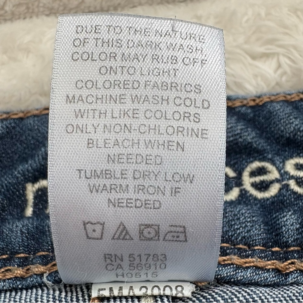 MAURICES Dark Wash Straight Bootcut Jeans Mid Rise Stretch Denim 9/10 Short - Picture 4 of 12